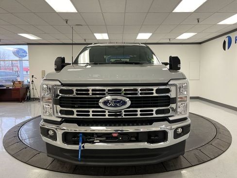 New 2026 Ford F350 XLT image 3