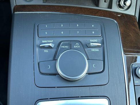 Used 2019 Audi Q5 2.0T Premium image 16