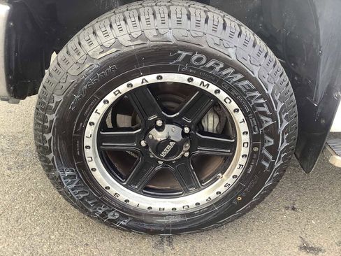 Used 2015 Toyota Tundra SR5 image 9