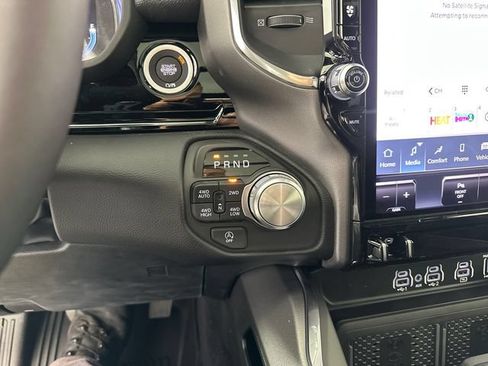 New 2026 RAM 1500 Laramie AWD/4WD image 27