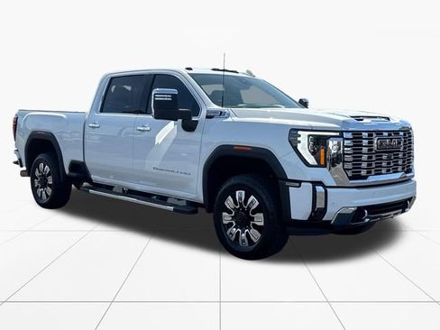 Used 2025 GMC Sierra 2500 Denali AWD/4WD image 8