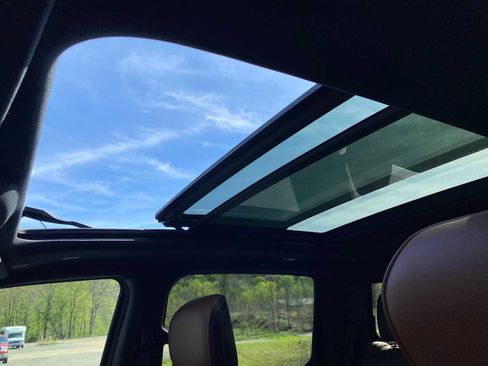 Used 2021 RAM 1500 Limited AWD/4WD image 33