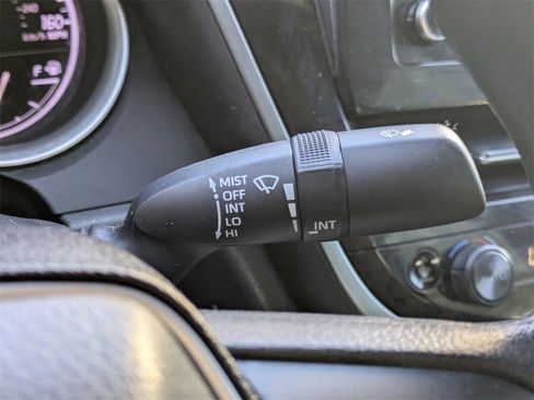 Used 2022 Toyota Camry LE image 27