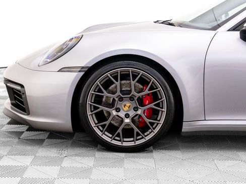 Used 2020 Porsche 911 Carrera S RWD image 36