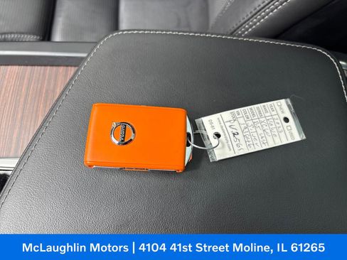 Certified 2023 Volvo XC60 B5 Ultimate w/ Climate Package AWD/4WD image 30