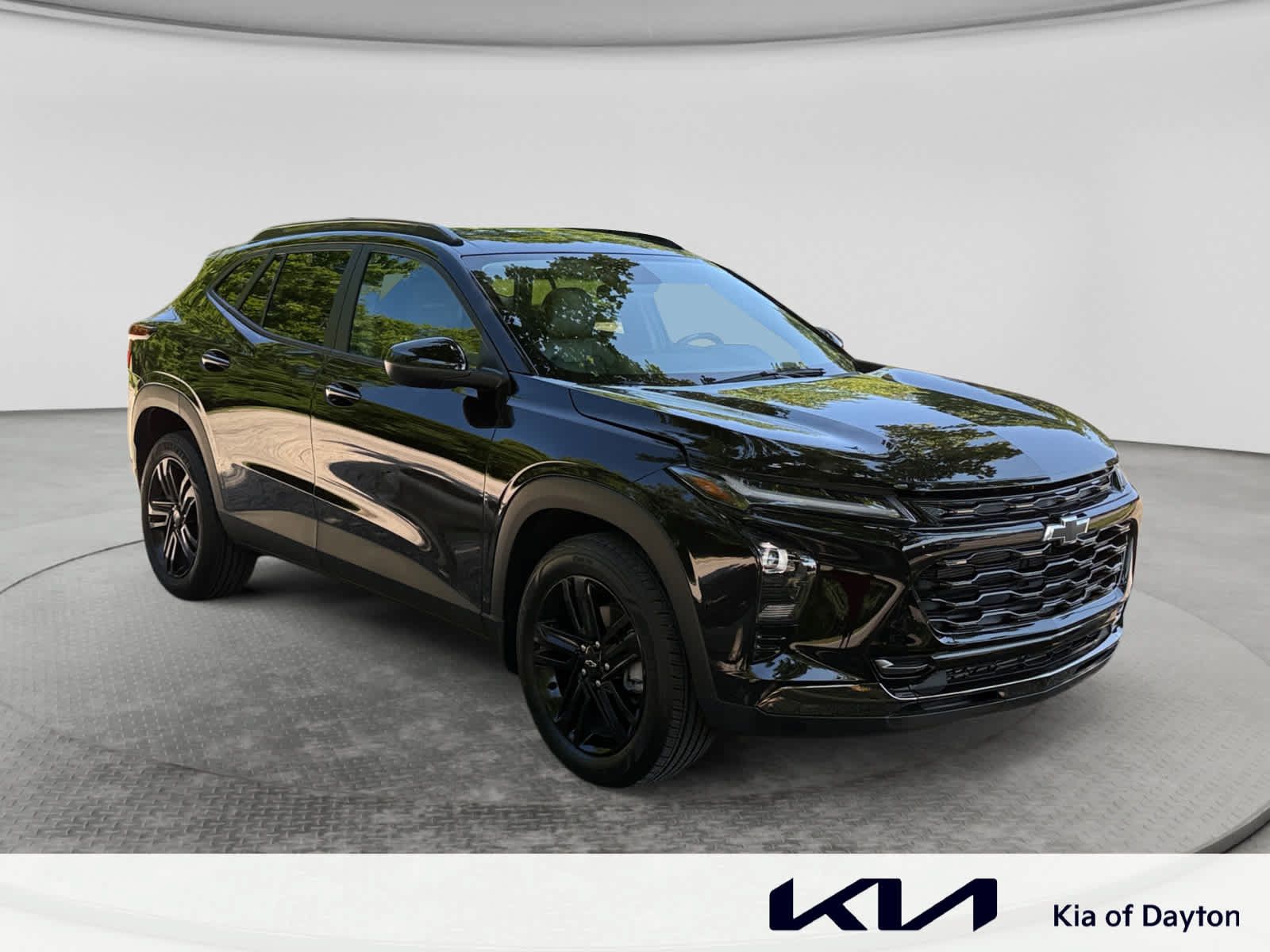 Used 2026 Chevrolet Trax ACTIV w/ Sunroof Package FWD image 3