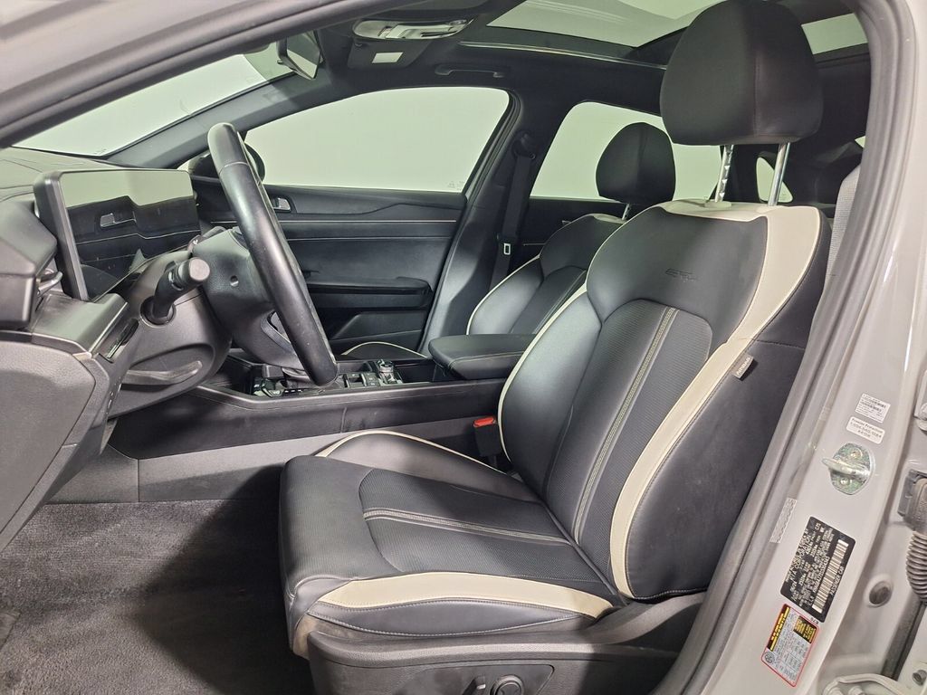 Used 2025 Kia K5 GT-Line w/ GT-Line Premium Package FWD image 22