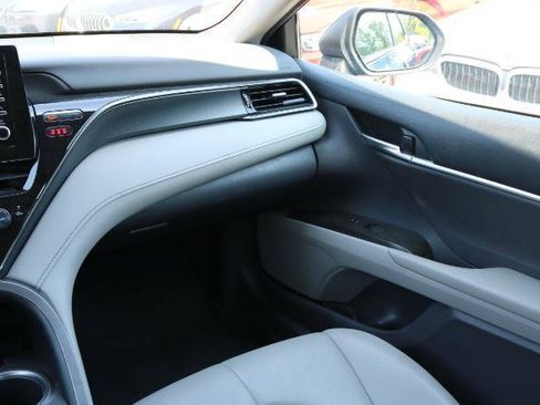 Used 2023 Toyota Camry SE FWD image 15