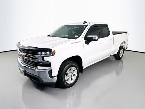 Used 2020 Chevrolet Silverado 1500 LT w/ Trailering Package AWD/4WD image 3