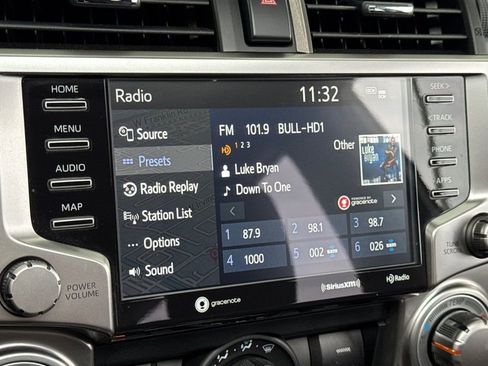 Used 2023 Toyota 4Runner SR5 Premium w/ Moonroof Package AWD/4WD image 19