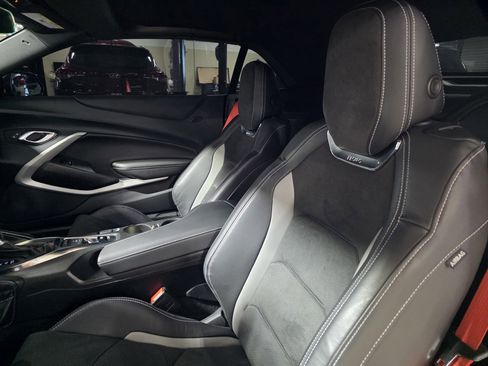 Used 2023 Chevrolet Camaro SS image 15