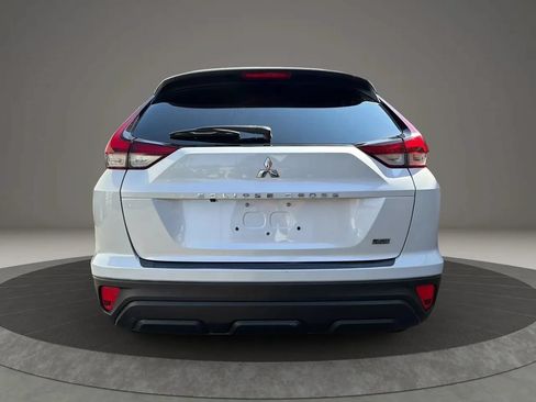 Used 2024 Mitsubishi Eclipse Cross LE AWD/4WD image 6