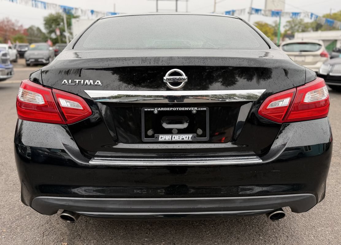 Used 2017 Nissan Altima 2.5 S w/ Power Driver Seat Package FWD image 4