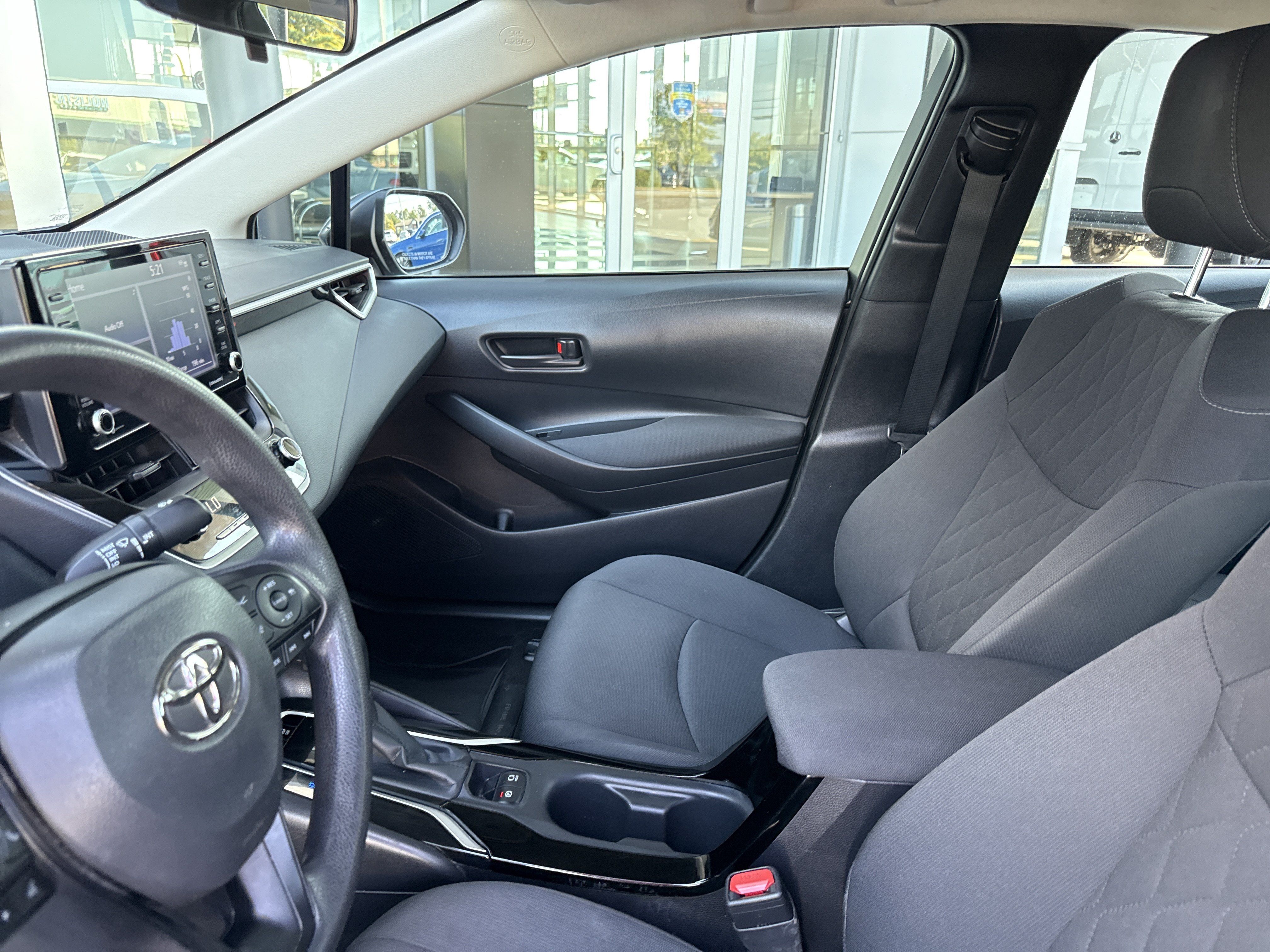 Used 2022 Toyota Corolla LE FWD image 18