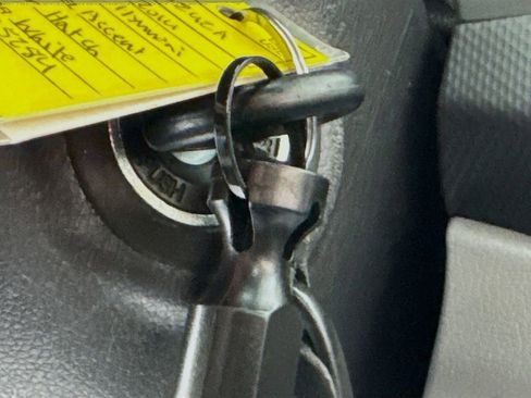 Used 2014 Hyundai Accent SE w/ Option Group 3 image 18