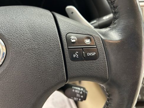 Used 2010 Lexus IS 250C image 11