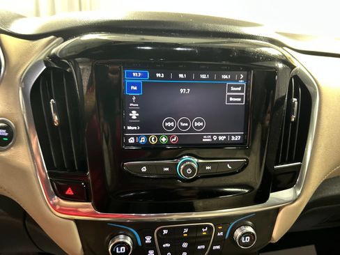 Used 2023 Chevrolet Traverse LS w/ Midnight/Sport Edition AWD/4WD image 17
