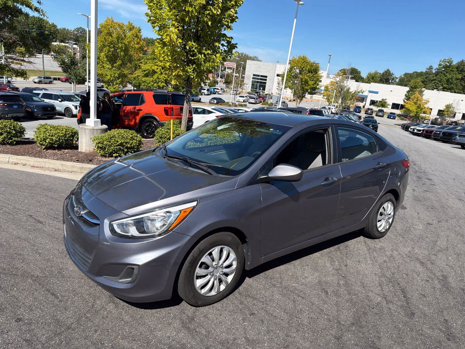 Used 2015 Hyundai Accent GLS FWD image 5