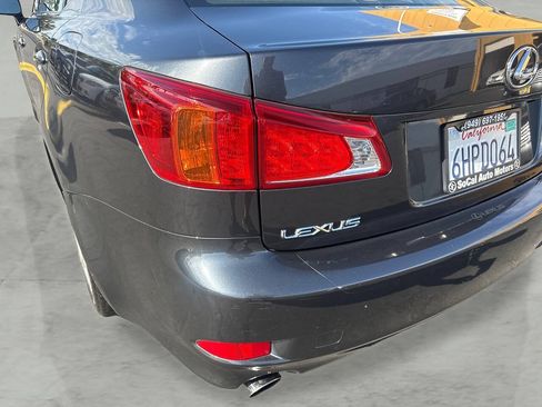 Used 2009 Lexus IS 250 w/ Premium Pkg RWD image 27