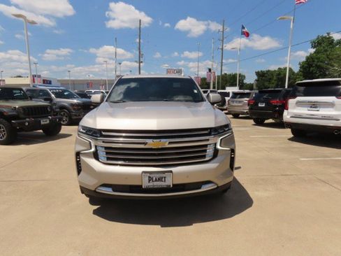 Used 2023 Chevrolet Tahoe High Country RWD image 4