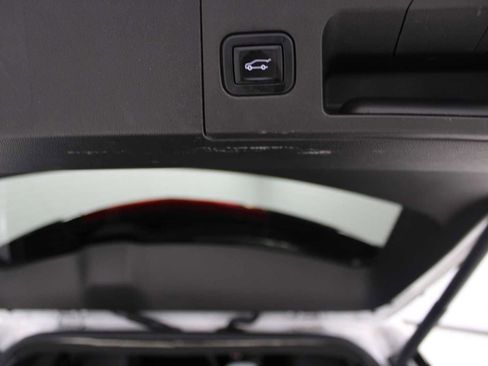 Used 2022 Cadillac XT5 Premium Luxury image 10