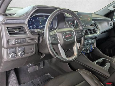 Used 2023 GMC Yukon XL SLT RWD image 10