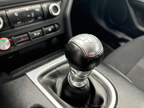 Used 2019 Ford Mustang GT RWD image 21