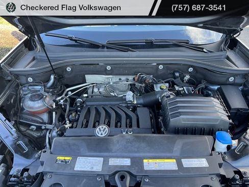 Used 2022 Volkswagen Atlas Cross Sport SE w/ Panoramic Sunroof Package image 32