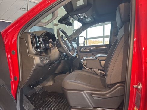 New 2026 Chevrolet Silverado 2500 LT image 17