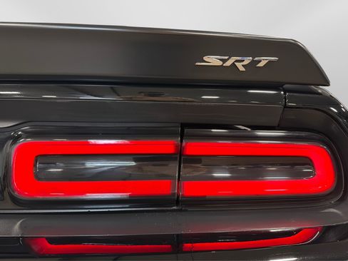 Used 2016 Dodge Challenger SRT Hellcat RWD image 48