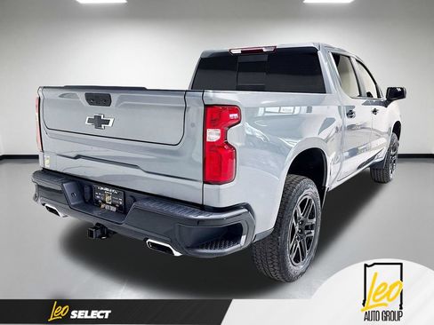 Used 2021 Chevrolet Silverado 1500 LT Trail Boss w/ Convenience Package II AWD/4WD image 8