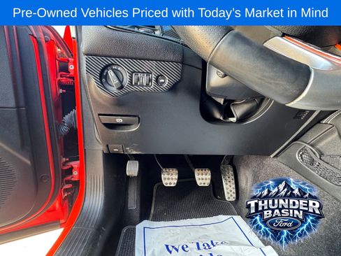 Used 2016 Dodge Challenger SRT w/ Technology Group image 21