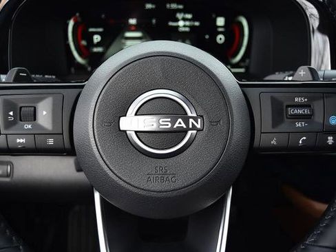 New 2025 Nissan Pathfinder Platinum image 23