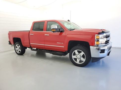 Used 2019 Chevrolet Silverado 2500 LTZ w/ Duramax Plus Package AWD/4WD image 4