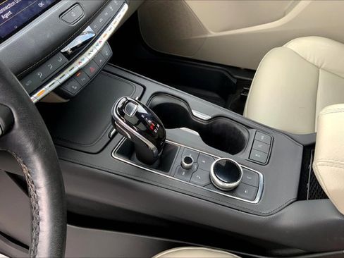 Used 2023 Cadillac XT4 Luxury w/ Cold Weather Package image 16