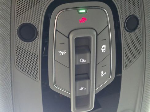 Certified 2025 Audi Q5 2.0T Premium Plus image 47