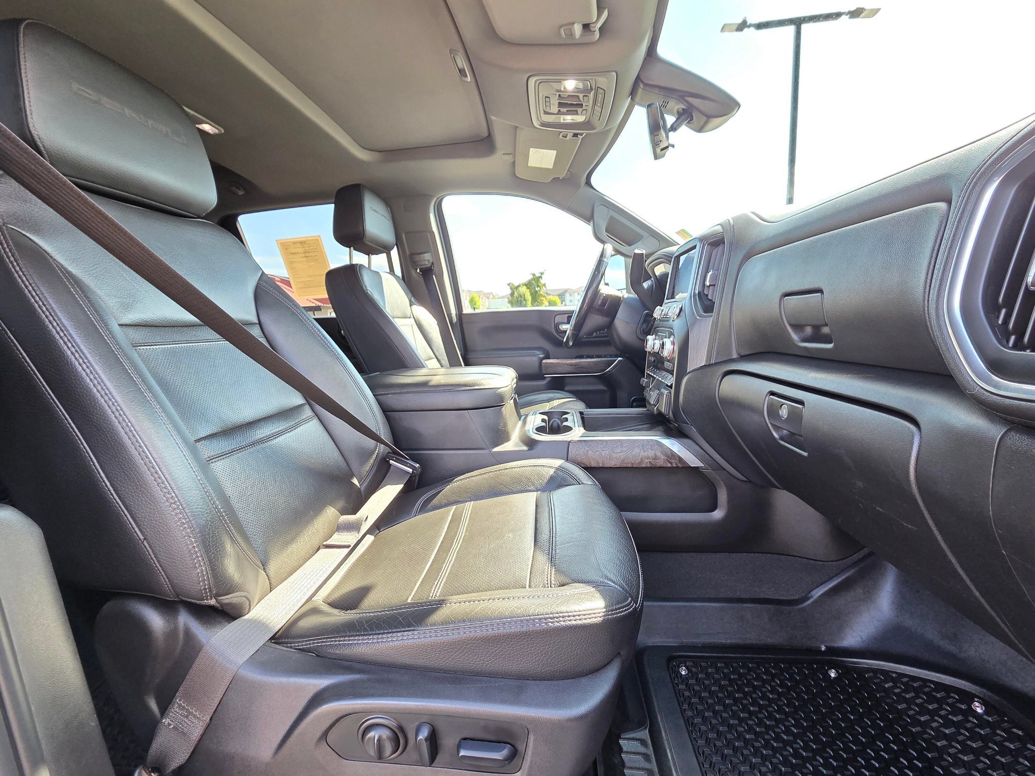 Used 2023 GMC Sierra 2500 Denali w/ Denali Ultimate Package AWD/4WD image 29