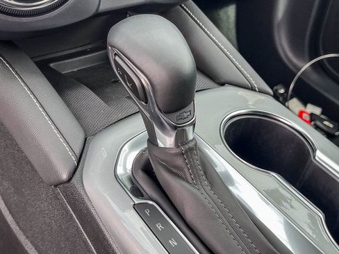 Used 2025 Chevrolet Blazer LT w/ Sound & Technology Package image 18