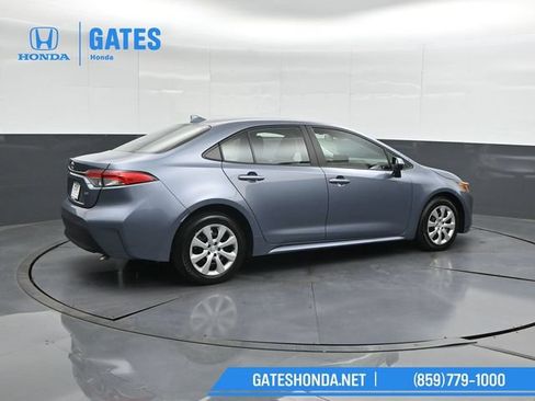 Used 2024 Toyota Corolla LE FWD image 2