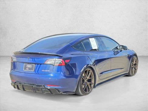 Used 2021 Tesla Model 3 Performance image 5