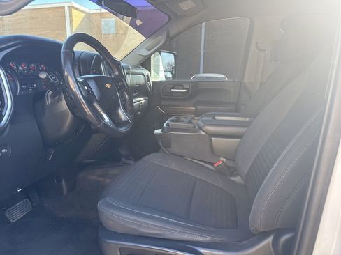 Used 2021 Chevrolet Silverado 2500 LT w/ Convenience Package image 10