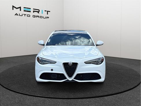 Used 2022 Alfa Romeo Giulia Ti w/ Active Assist Plus Package RWD image 3