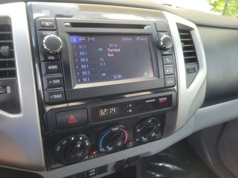 Used 2013 Toyota Tacoma PreRunner w/ SR5 Pkg RWD image 20