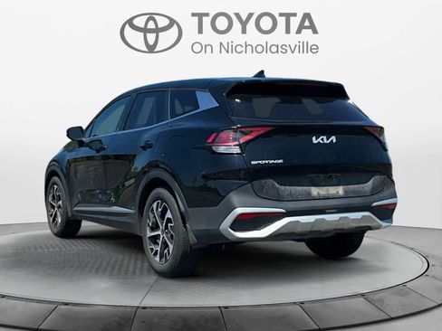Used 2025 Kia Sportage EX FWD image 3