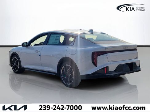 New 2026 Kia K4 EX FWD image 4