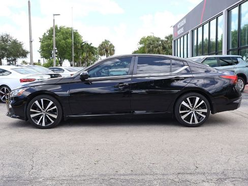 Used 2022 Nissan Altima 2.5 SR FWD image 14