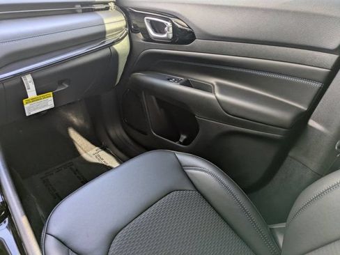 New 2026 Jeep Compass Latitude AWD/4WD image 15