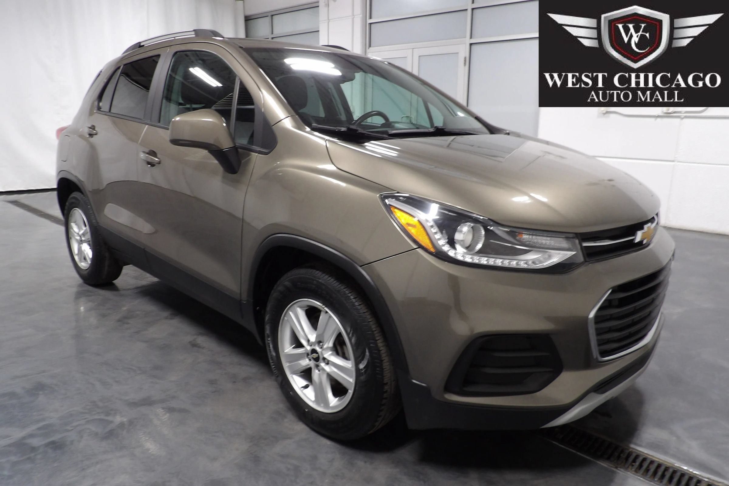 Used 2021 Chevrolet Trax LT w/ Driver Confidence Package FWD image 1