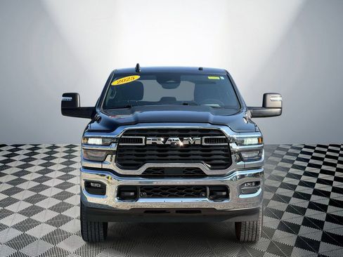 Used 2025 RAM 2500 Big Horn AWD/4WD image 2