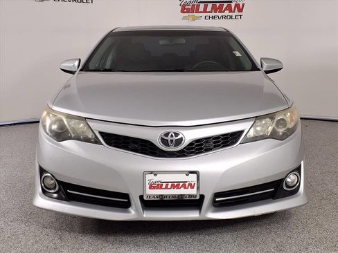 Used 2012 Toyota Camry SE image 5